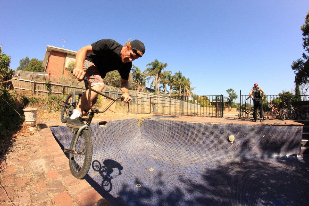 POOL RIDING WITH - NOTHINGS WRONG BMX CREW AUS
