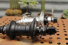 BMX HUBS / SEALED + CASSETTS 