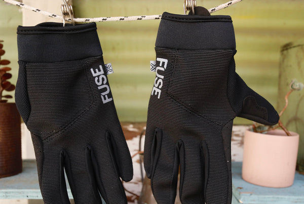 FUSE PROTECTION -Fuse Alpha Gloves Black -HELMETS + PADS + GLOVES -Anchor BMX