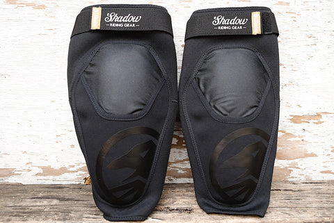 THE SHADOW CONSPIRACY -TSC Super Slim V2 Knee Pads -HELMETS + PADS + GLOVES -Anchor BMX